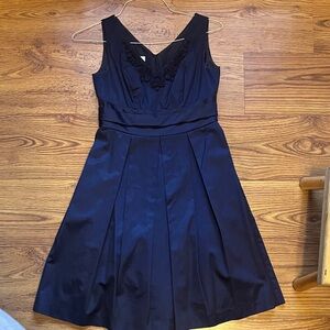 Elegant Navy Sleeveless Midi Dress
